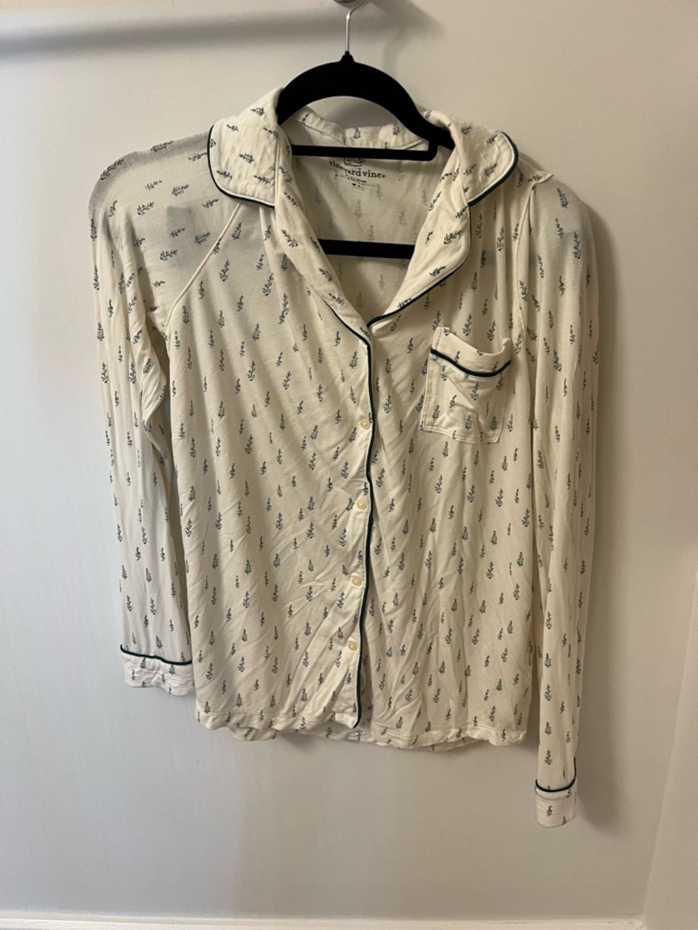 Vineyard Vines Cream Long-Sleeve Pajama Shirt with Tree Print